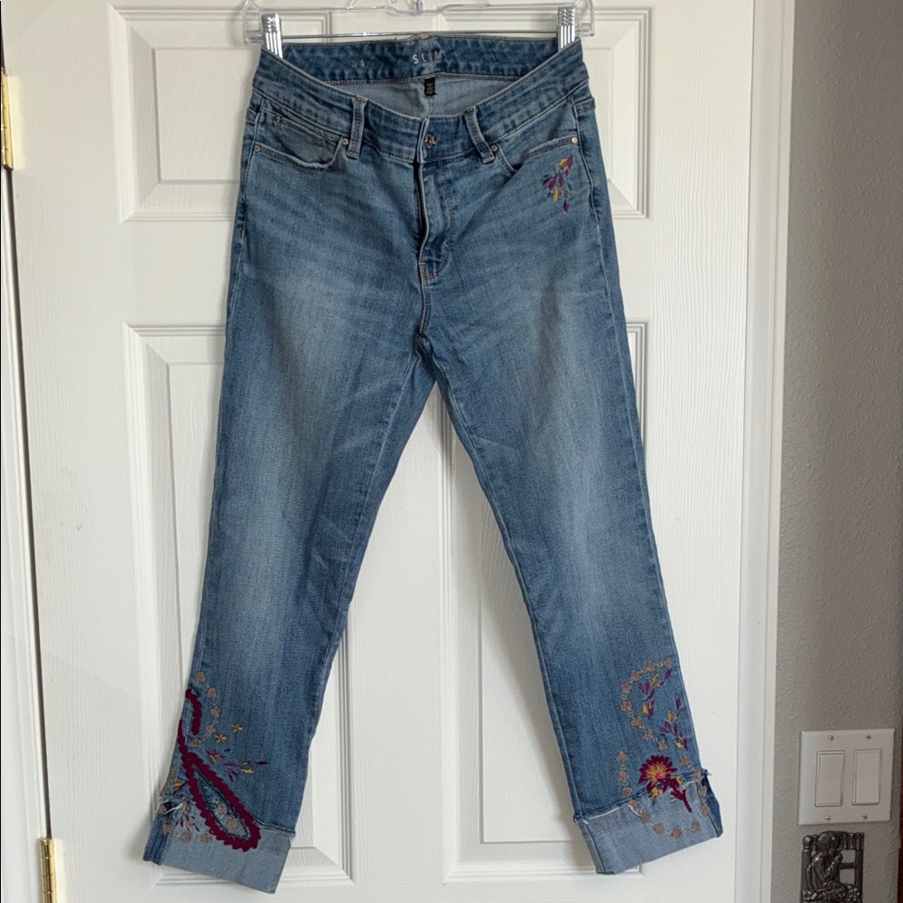 White House Black Market Blue Embroidered Ankle Jeans